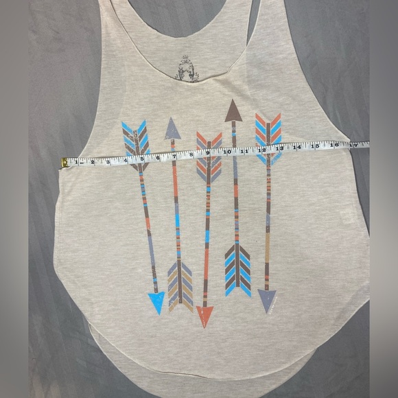 Womens Bear Dance Racer back Tank Top With Arrows Sz Small - Picture 4 of 9